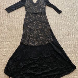Elegant black lace long dress.
